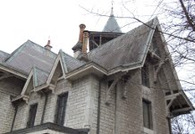 Falconnier glass bricks at at Genève-Bellevue, route de Lausanne 308, Switzerland