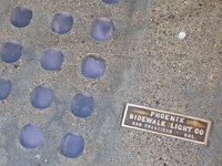 Phoenix Sidewalk Light Co by Robby Virus (Flickr)