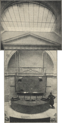 Fig 1. — Amphithéâtre de chimie d'École Polytechnique